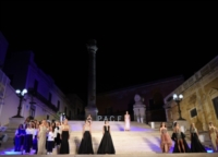 BRINDISI : FASHION AWARD GRANDE : MODA INTERNAZIONALE