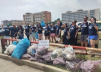 BARI: PLASTIC FREE :PANE E POMODORO :700 KG DI RIFIUTI