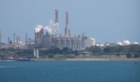 BRINDISI : CRISI PETROLCHIMICO
