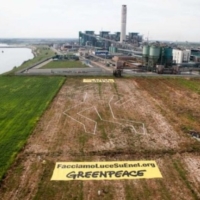 Greenpeace a Brindisi 
