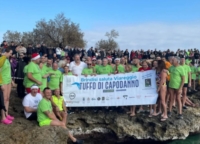 BRINDISI : IL TUFFO DI CAPODANNO : 16 ANNI DI VITA