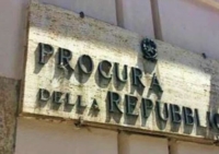 FASANO : MALTRATTAMENTI IN FAMIGLIA ED ESTORSIONE ALLA MADRE