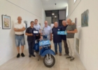 BRINDISI : MOSTRA ANNI 80 VESPA