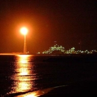 BBC : Petrolchimico: la torcia sfiamma ma le manutenzioni non partono