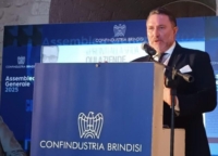 BRINDISI : CONFINDUSTRIA : PIU' VOLI E PIU' ECONOMICI