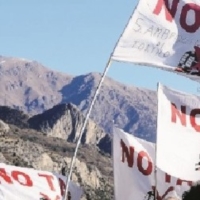 CAOS NELLA POLITICA NAZIONALE E LOCALE