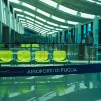 BRINDISI: D'AMORE SU PORTO E AEREOPORTO