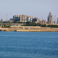 BBC : Un'imposta per le grandi aziende dell'energia e della chimica