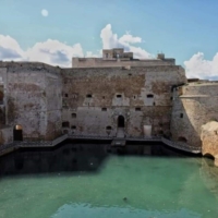 BRINDISI : FORTE A MARE