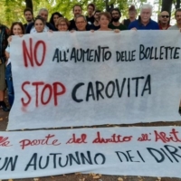 TARANTO : MANIFESTAZIONE CONTRO CAROVITA