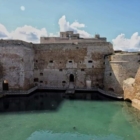 CASTELLO ALFONSINO : I MITI E IL MARE
