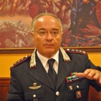 VEDA LA POLITICA CIO’ CHE HA VISTO UN COMANDANTE C.C.